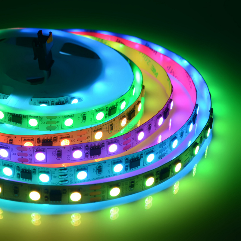 80ЦЛ Комплект цифровой светодиодной ленты 12В, 14,4Вт/м, smd5050, 60д/м, IP20, ширина подложки 10мм(белая), 2м, RGB, с аксессуарами (адаптер питания, контроллер для цифровой RGB ленты с радио пультом).